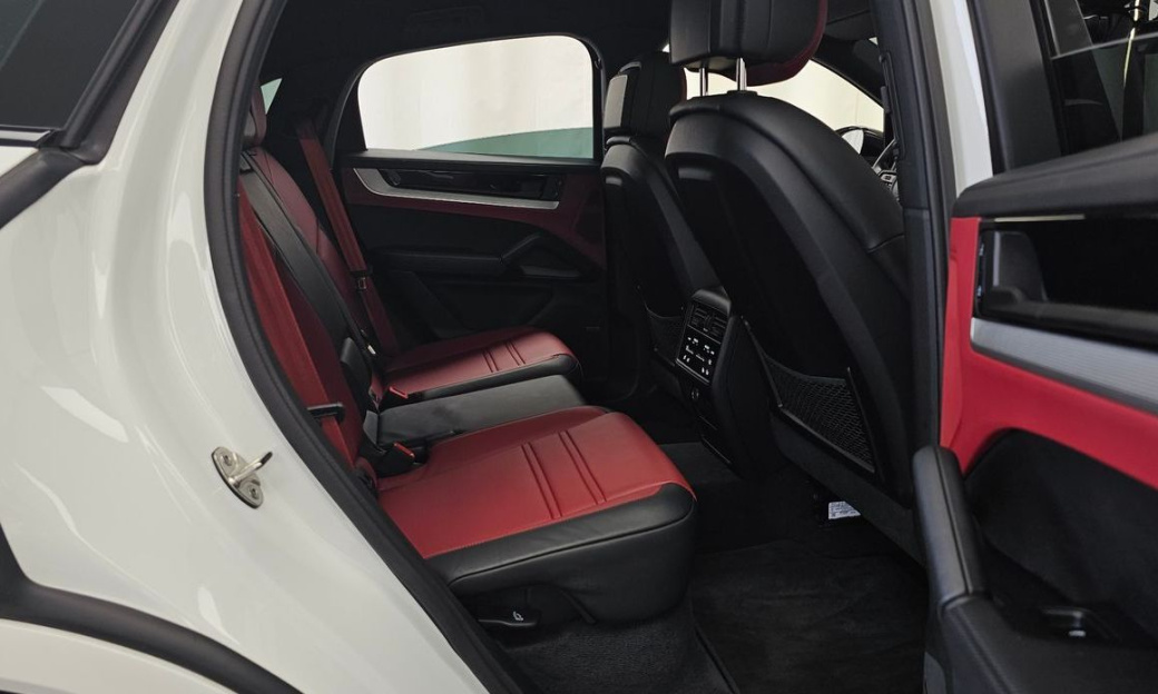 Porsche Cayenne 3.0 Coupe, 2024