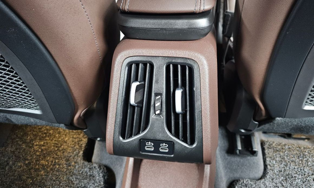 BMW X1 sDrive 18d xLine, 2024