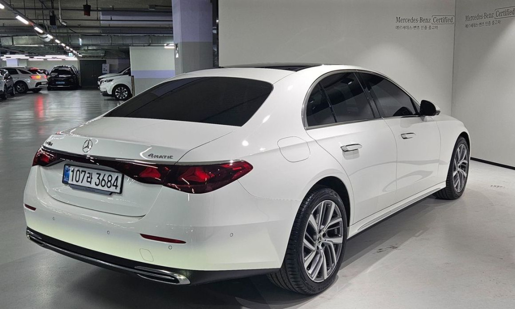 Mercedes-Benz E-Class E220d 4MATIC Exclusive, 2025
