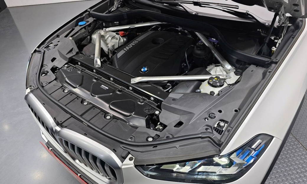 BMW X5 xDrive 40i xLine, 2024