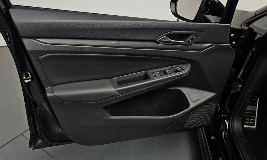 Volkswagen Golf 2.0 GTI, 2024