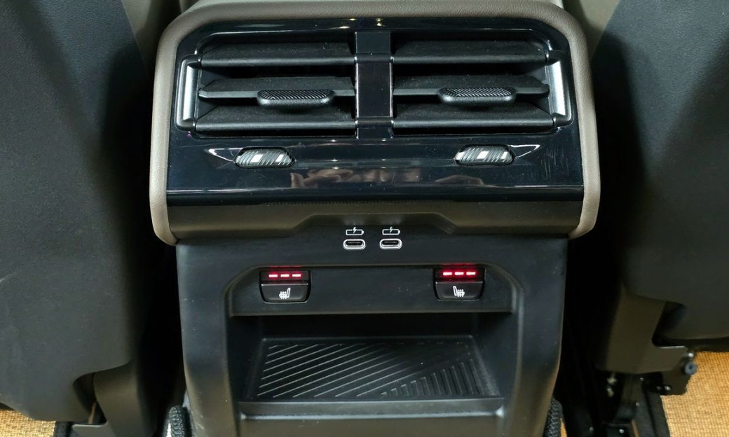 BMW 5-Series 520i, 2024