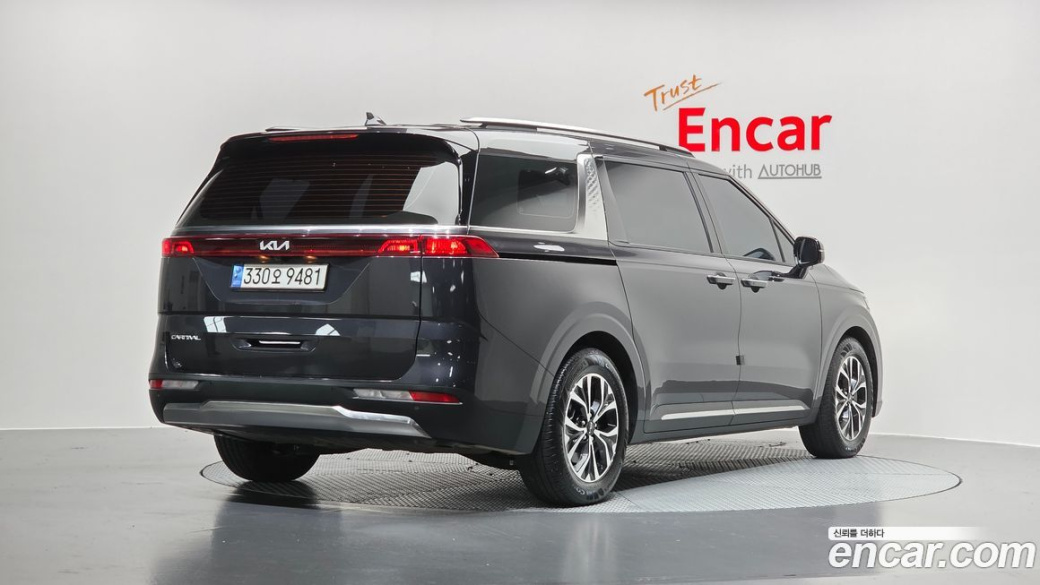 Kia Carnival 9-Seater Signature, 2023