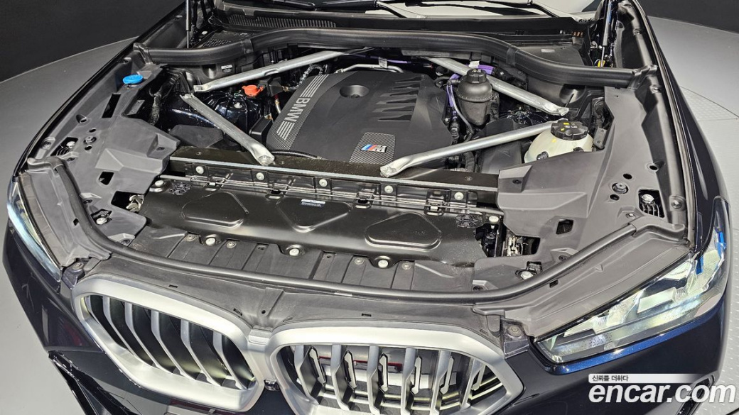 BMW X6 xDrive40i M Sport, 2025