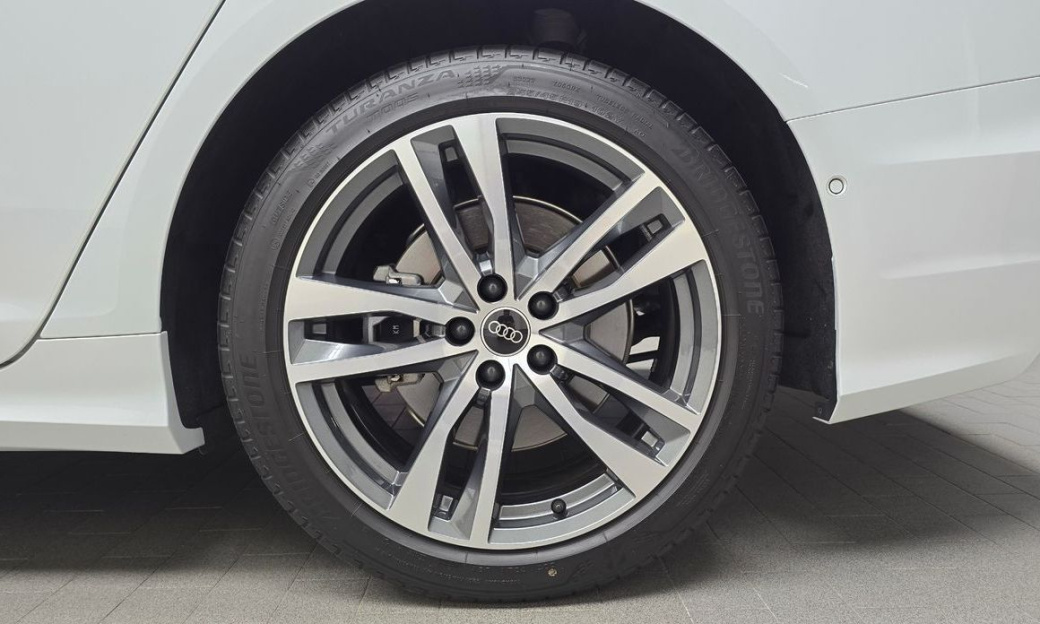Audi A6 45 TFSI Quattro Premium, 2023