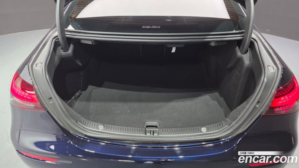 Mercedes-Benz E-Class E250 Avantgarde, 2022