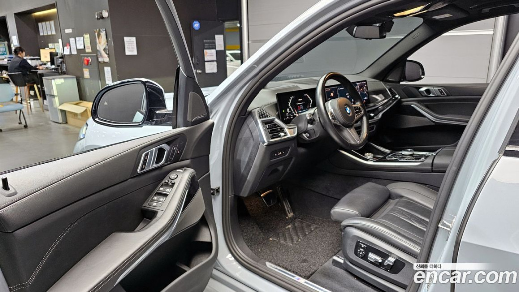 BMW X5 xDrive 40i M Sport, 2024