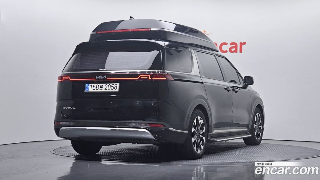 Kia Carnival 7-Seater Hi-Limousine, 2022