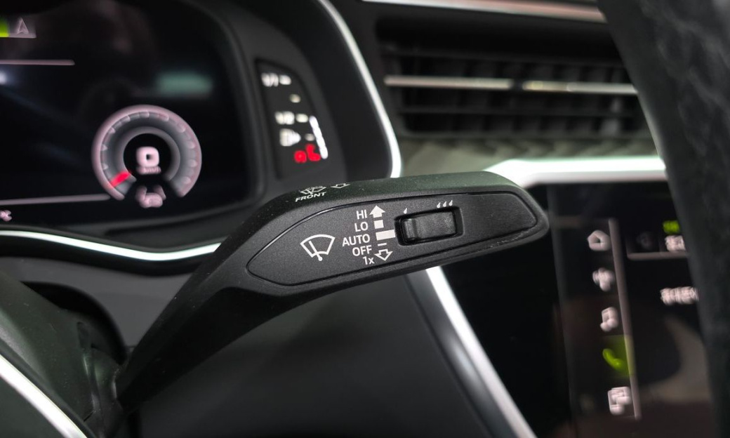 Audi A6 45 TFSI Quattro Premium, 2023