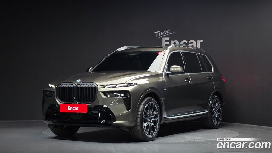 BMW X7 xDrive 40i M Sport 6STR, 2025