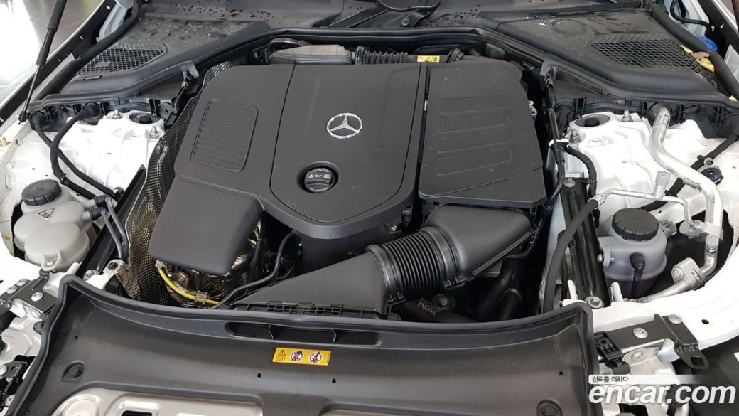 Mercedes-Benz E-Class E200 AMG Line, 2026