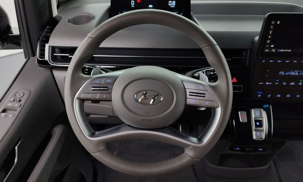 Hyundai Staria 2WD Camping Car, 2024