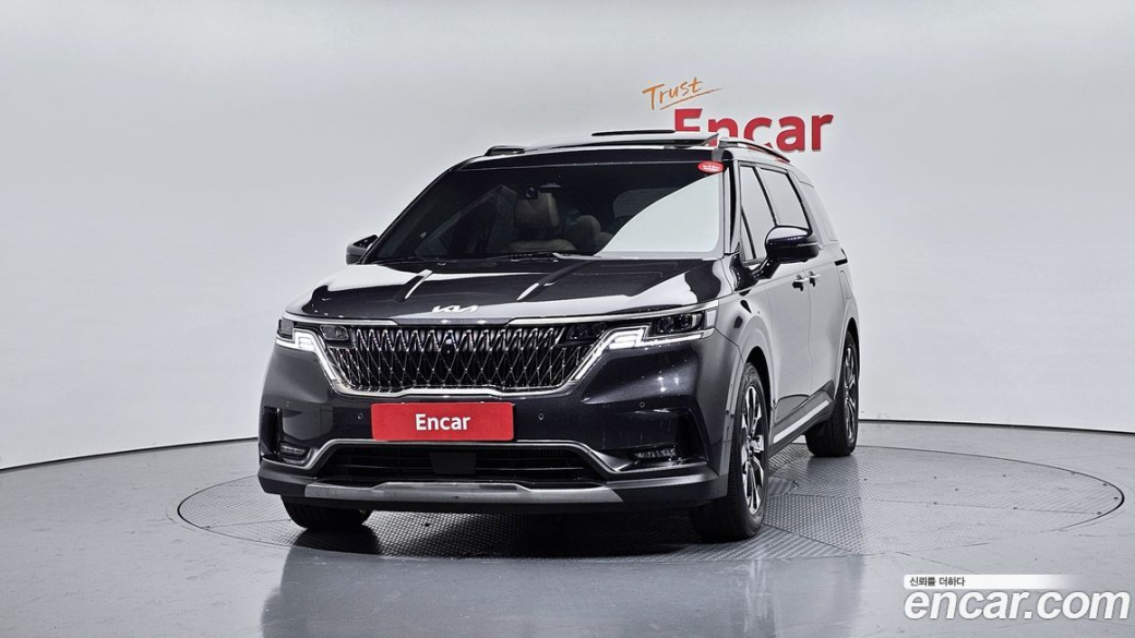 Kia Carnival 9-Seater Signature, 2023
