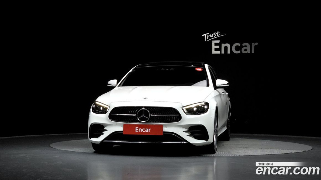 Mercedes-Benz E-Class E350 4MATIC AMG Line, 2022