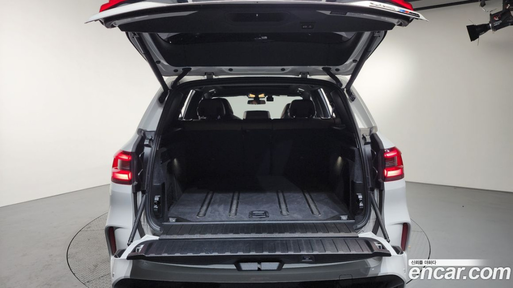 BMW X5M 4.4 Competition, 2023