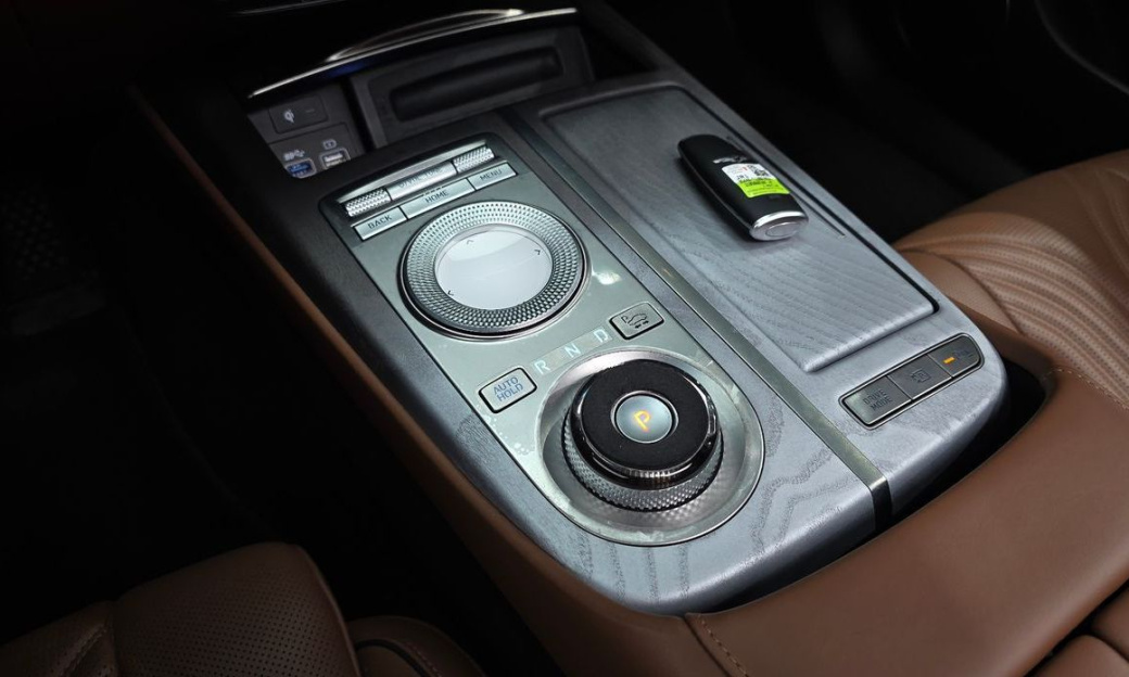Genesis G80 Gasoline 2.5 Turbo AWD, 2021