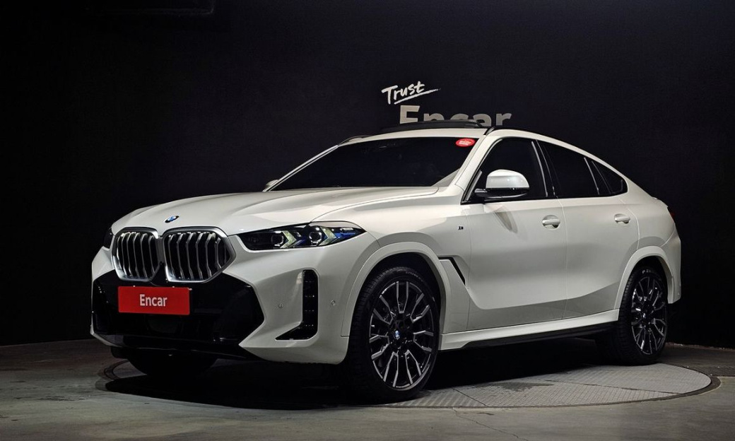 BMW X6 xDrive40i M Sport, 2024
