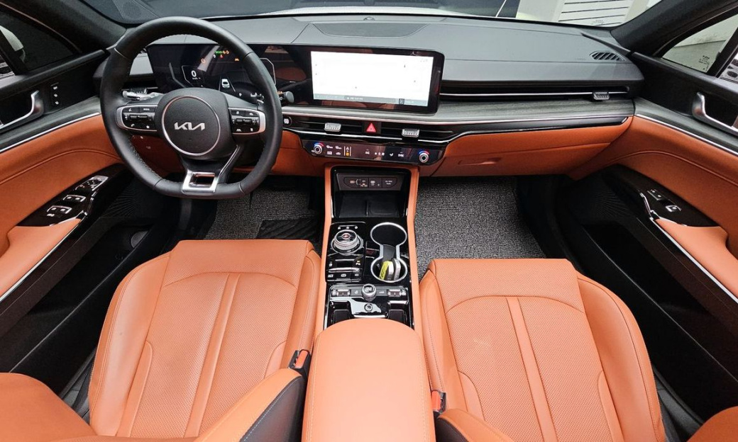 Kia K5 1.6 Turbo, 2025