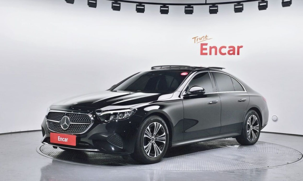 Mercedes-Benz E-Class E200 Avantgarde, 2024