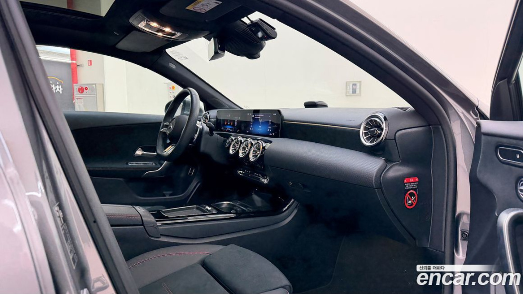 Mercedes-Benz A-Class AMG A35 4MATIC Sedan, 2024