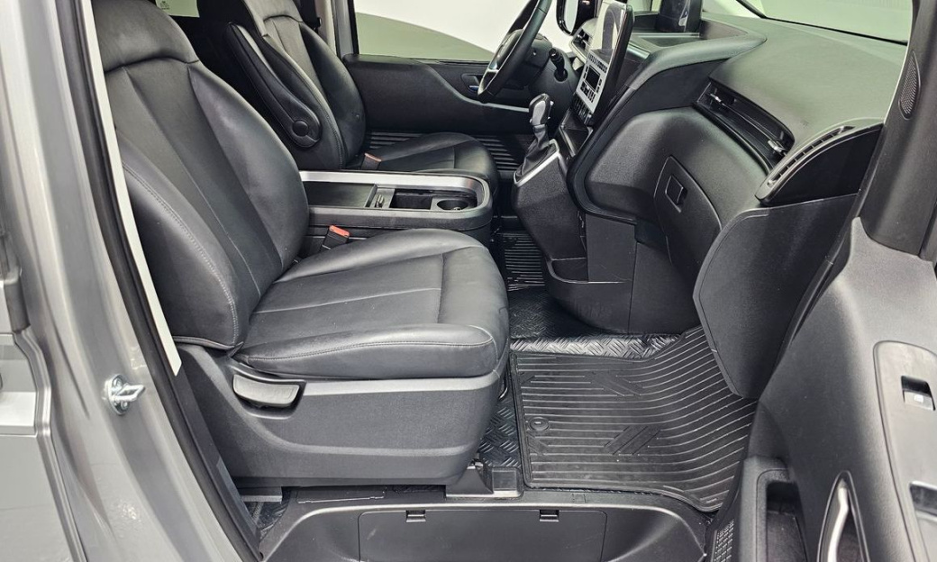 Hyundai Staria Cargo 5-Seater, 2025