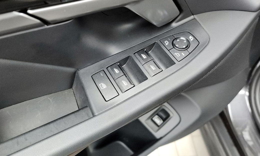 BMW 5-Series 520i, 2024