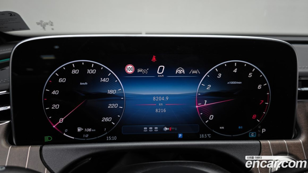 Mercedes-Benz E-Class E300 4MATIC Exclusive, 2025