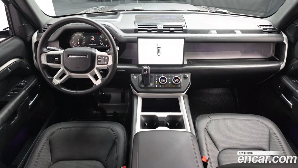 Land Rover Defender 110 P300 X-Dynamic SE, 2025