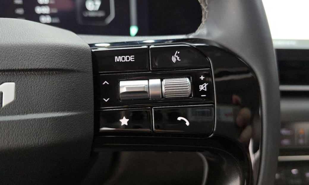 Kia Carnival 7-Seater Noblesse, 2025