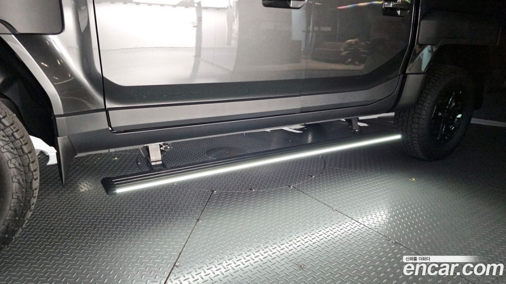 Kia Tasman 2.5T Gasoline 4WD, 2026