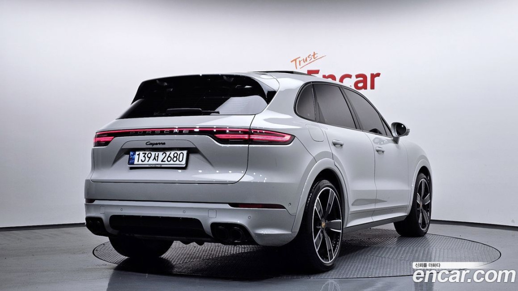 Porsche Cayenne 3.0 PLATINUM EDITION, 2023