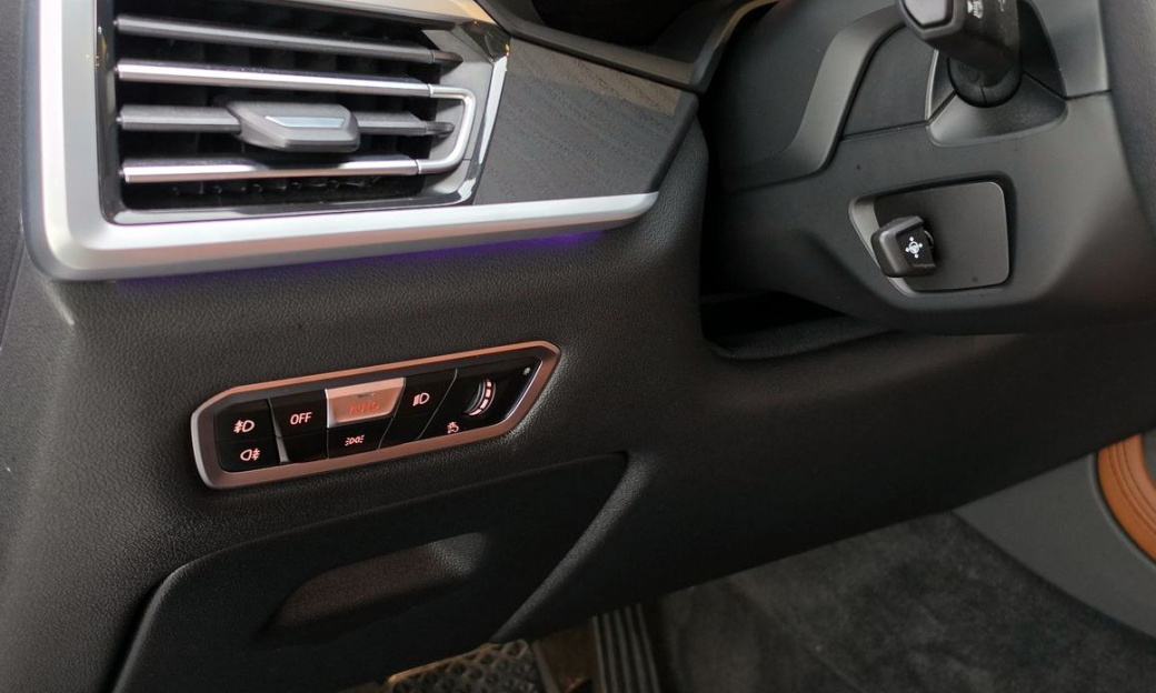 BMW X7 xDrive 40i Design Pure Excellence 6-Seater, 2022