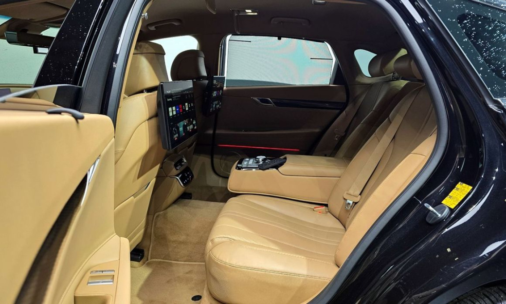 Genesis G80 Gasoline 2.5 Turbo AWD, 2025