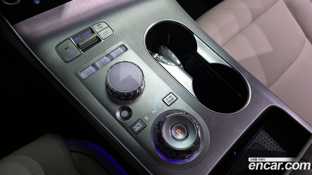 Genesis GV70 2.5T Gasoline 2WD, 2025