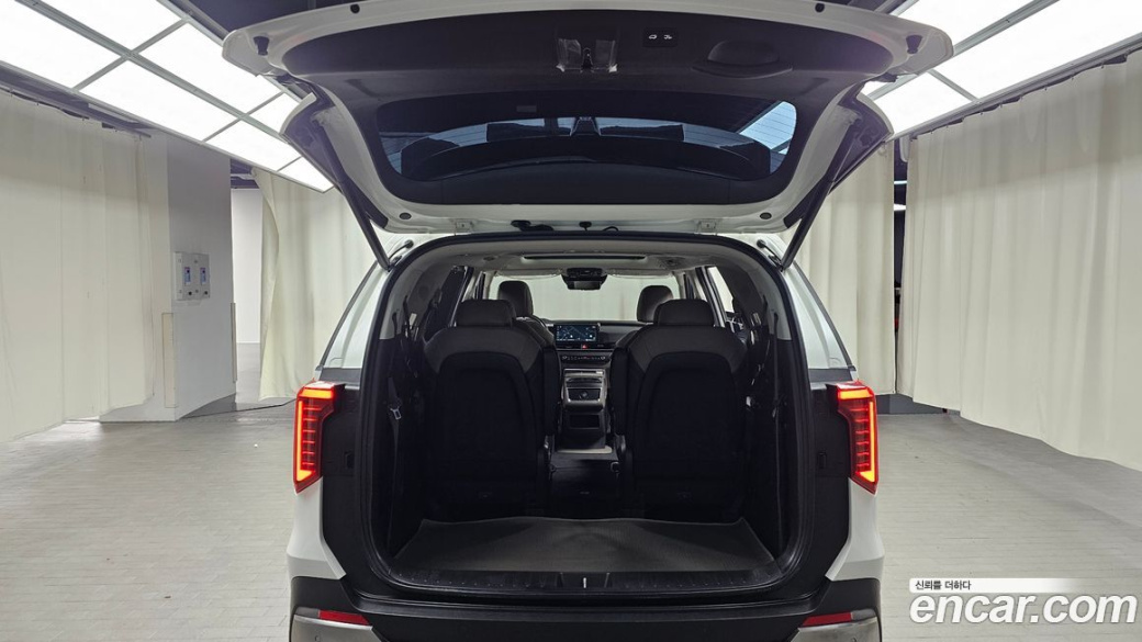 Kia Carnival 9-Seater Noblesse, 2025