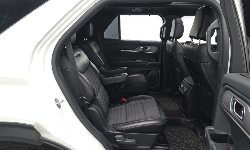 Ford Explorer 2.3 ST-Line 4WD, 2025