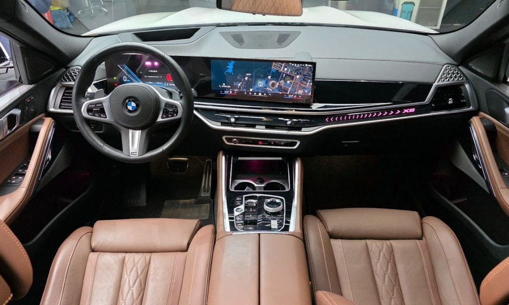 BMW X6 xDrive40i M Sport, 2025