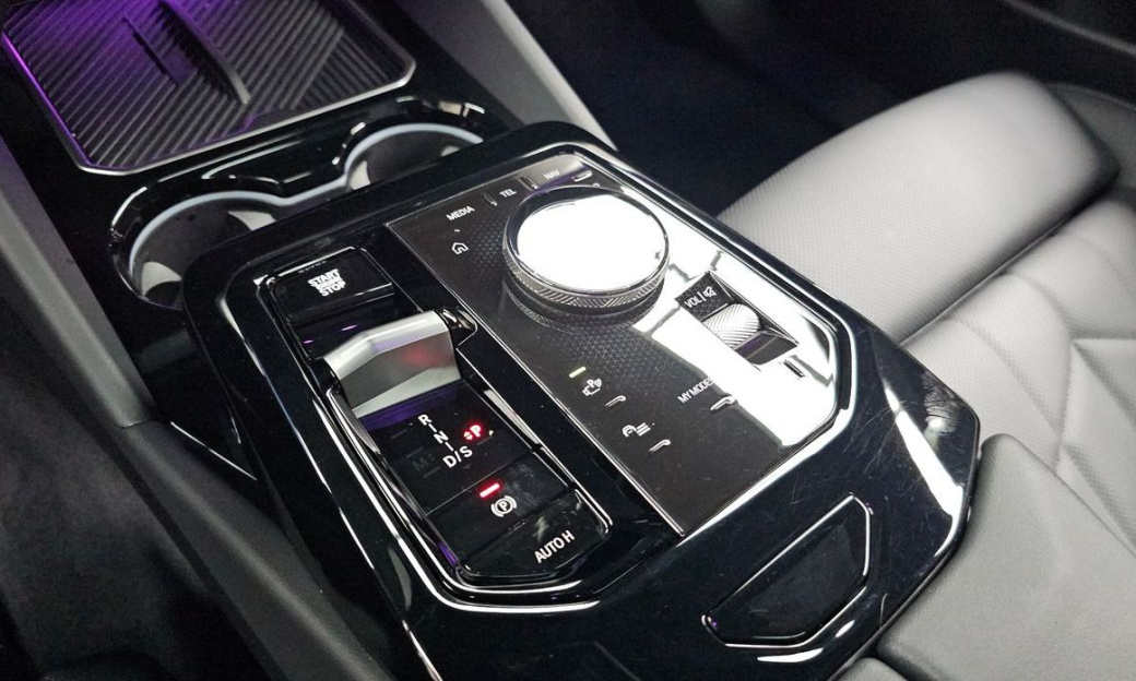 BMW 5-Series 520i M Sport, 2024