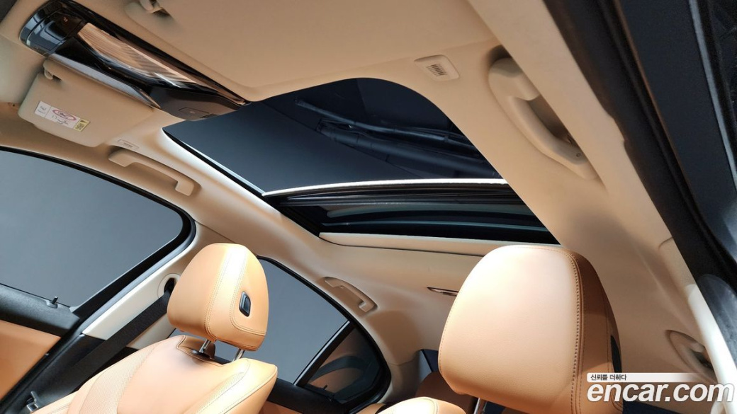 BMW 3-Series 320i, 2023