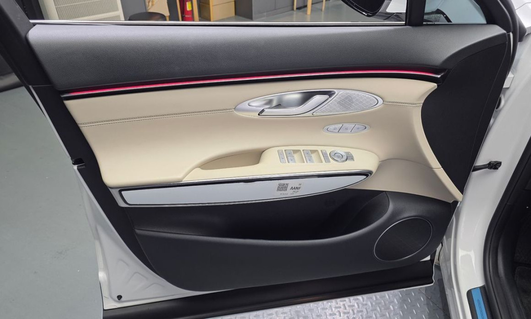 Genesis GV70 2.5T Gasoline AWD, 2025