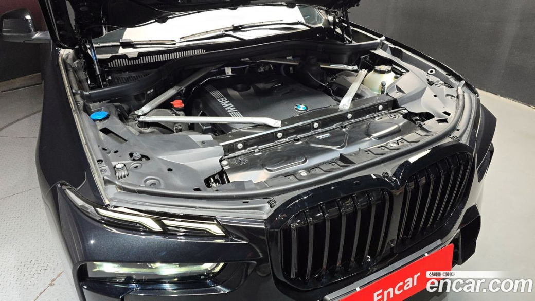 BMW X7 xDrive 40i M Sport 7STR, 2025