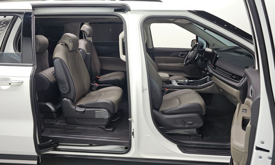 Kia Carnival 9-Seater Noblesse, 2024