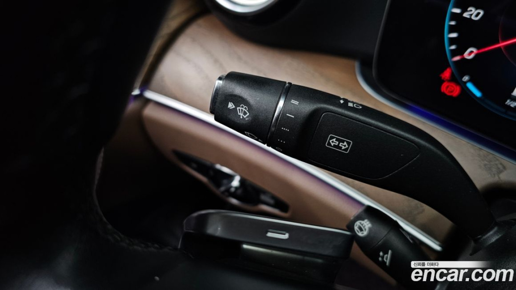 Mercedes-Benz E-Class E220d 4MATIC Exclusive, 2021