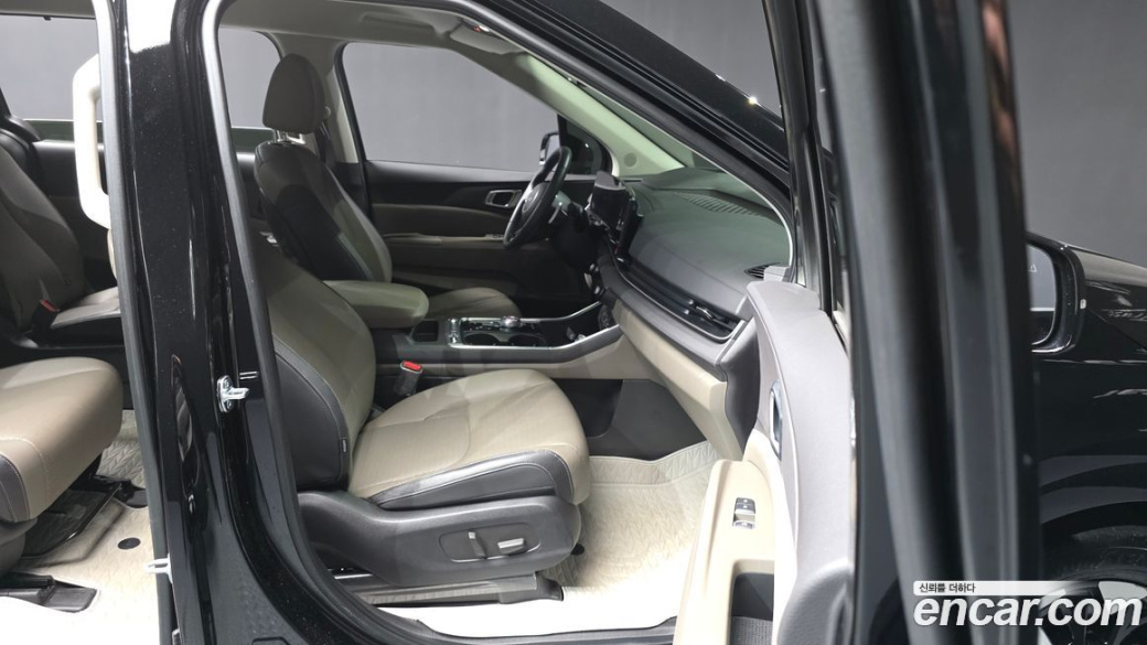 Kia Carnival 9-Seater Noblesse, 2025