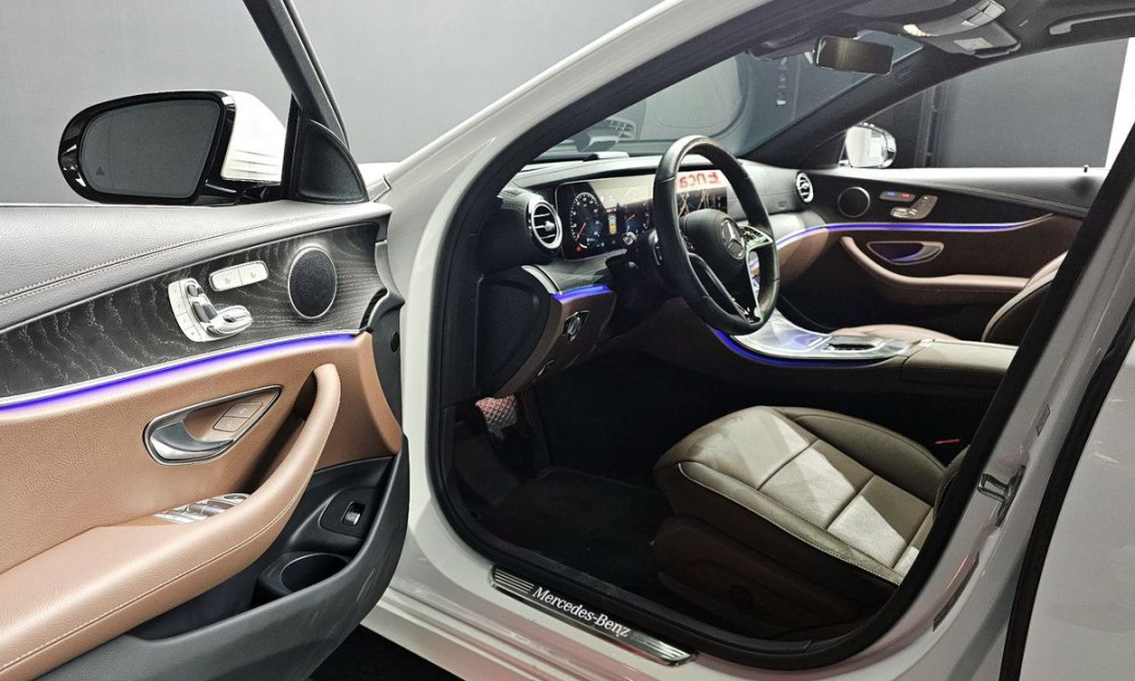 Mercedes-Benz E-Class E250 AMG Line, 2023