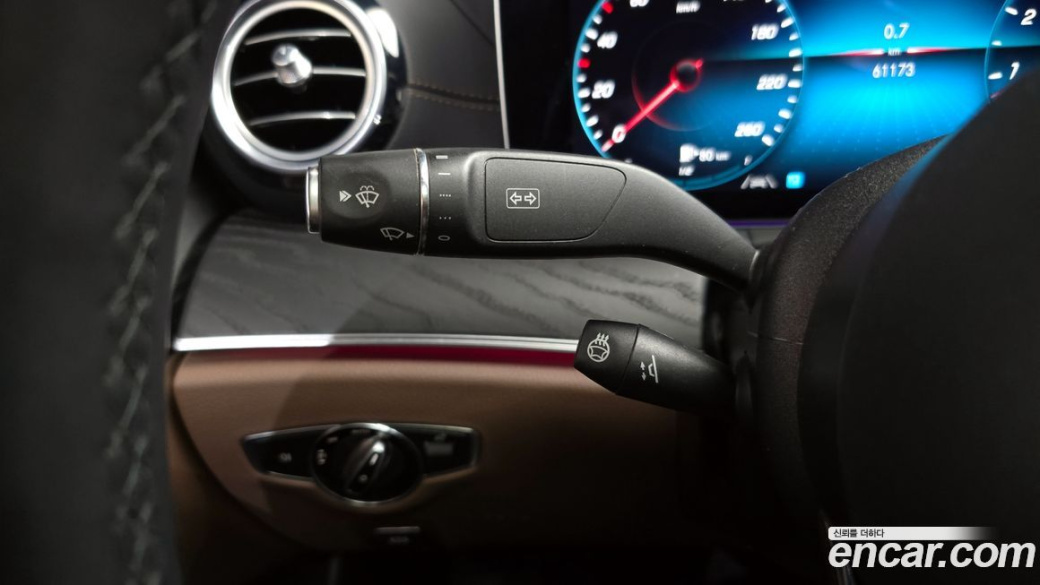 Mercedes-Benz E-Class E250 AMG Line, 2023