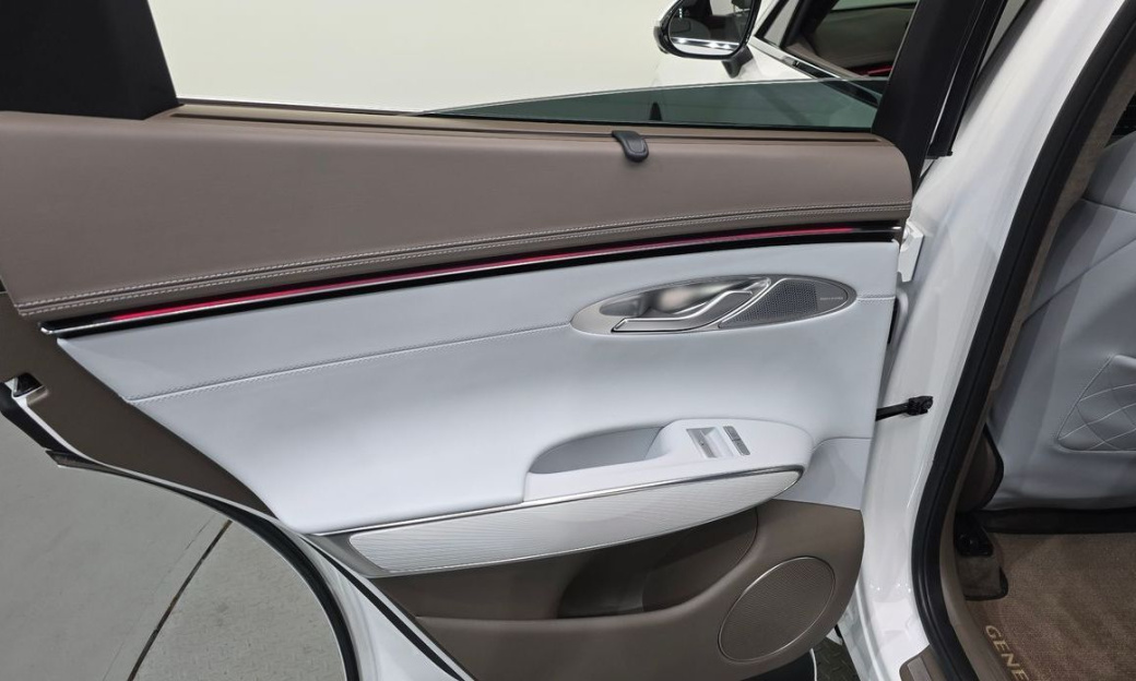 Genesis GV70 2.5T Gasoline 2WD, 2025