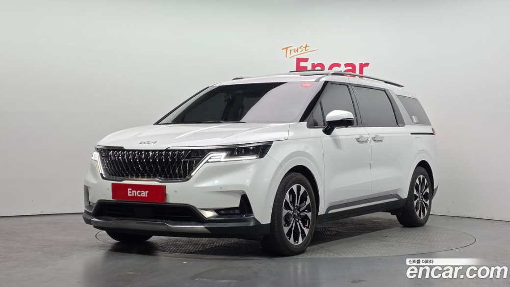 Kia Carnival 9-Seater Noblesse, 2023
