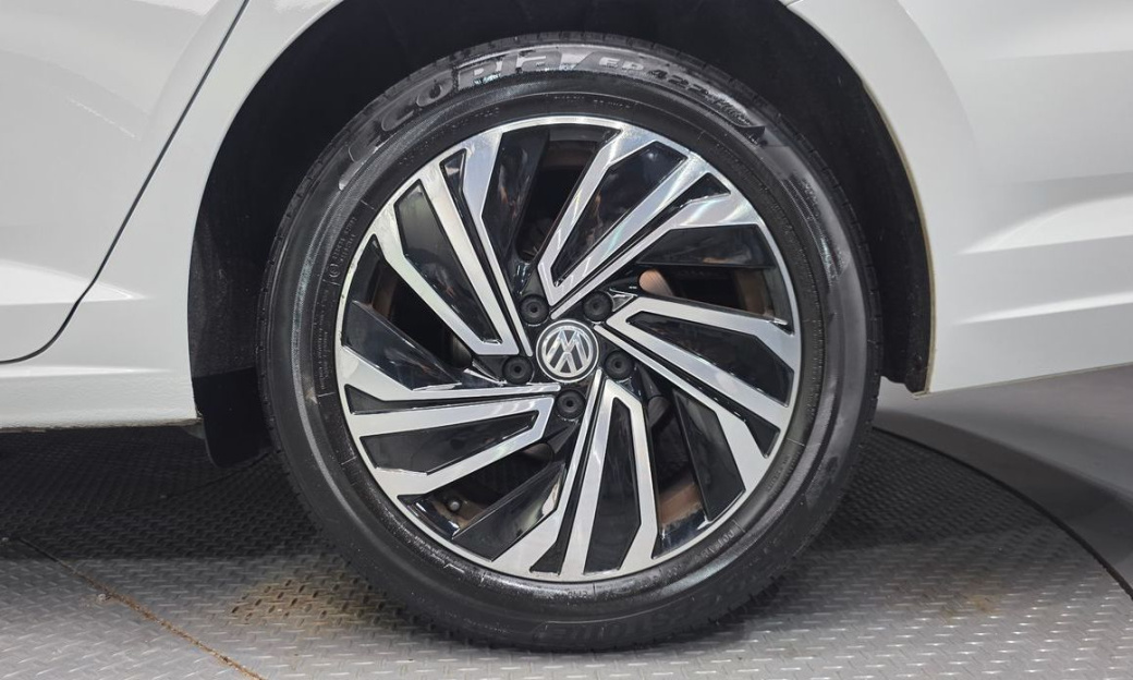 Volkswagen Jetta 1.4 TSI Prestige, 2021