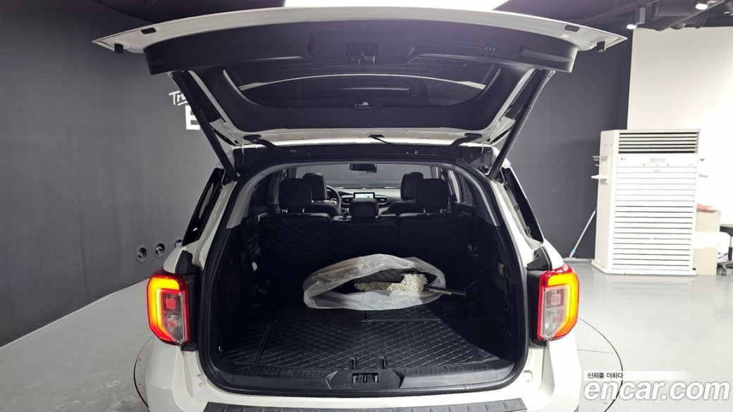 Ford Explorer 2.3 LimIted 4WD, 2022